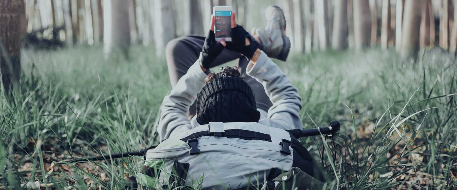 (MESH01 tester providing feedback during a break while hiking.)